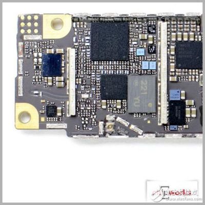 iphone存储芯片软件（苹果存储芯片在主板哪个位置?）
